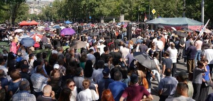 Բողոքի ակցիայի 42 մասնակից է բերման ենթարկվել
