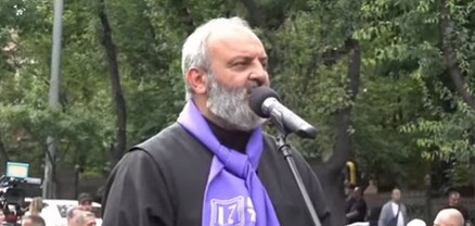 Եթե մեր պահանջը մերժվի, ստիպված ենք լինելու թույլ չտալ այդ մարդկանց գործի գալ. Բագրատ Սրբազան