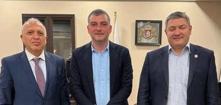 Դեսպան Աշոտ Սմբատյանը հանդիպել է Վրաստանի պաշտպանության նախարարի տեղակալի հետ