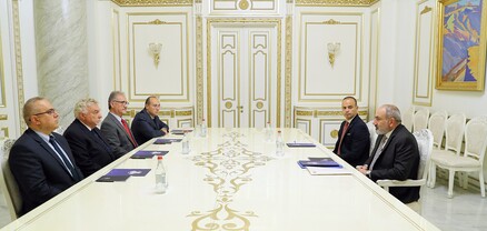 Վարչապետն ընդունել է ՌԱԿ Կենտրոնական վարչության ներկայացուցիչներին