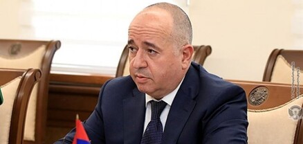 «Համահայկական ճակատը» Արշակ Կարապետյանից բացի վարչապետի այլ թեկնածու չի տեսնում, որը կարող է Հայաստանը հանել այս ծանր վիճակից. Փաստ