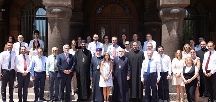 Կաթողիկոսն ընդունել է Կ․ Պոլսի Հայոց Պատրիարքության ուխտավորներին