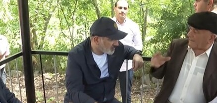 Ոչ կով է անցնում, ոչ մարդ է անցնում. Փաշինյանը Ներքին Հանդում խոսել է սահմանազատումից