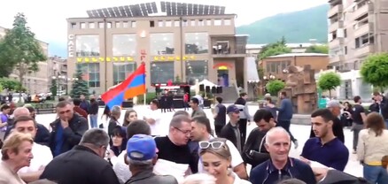 Բագրատ Սրբազանի շարժման հանրահավաքը՝ Վանաձորում․ ՈԻՂԻՂ
