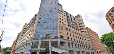Ոստիկանությանն ահազանգել են, որ «Ռամադա» հյուրանոցում կորել է 3 ոսկյա մատանի և վզնոց ու հնարավոր է՝ այն գողացել են. shamshyan.com