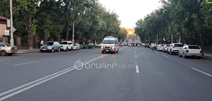 Շտապօգնության մեքենաները ուղևորվում են Բաղրամյան պողոտա