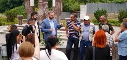 Գևորգ Պապոյանն այցելել է Սյունիքի մի շարք համայնքներ՝ տնտեսության ոլորտի խնդիրներին տեղում ծանոթանալու