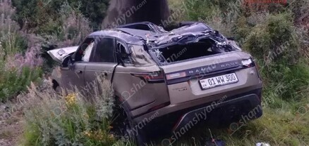 Վայոց ձորի մարզում «Land Rover»-ը կամրջից ընկել է. հայր ու որդի հոսպիտալացվել են. shamshyan.com