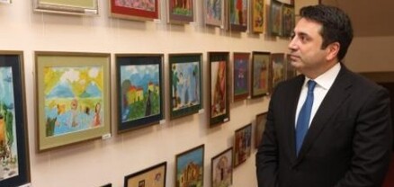 Խորհրդարանում «Palette Art Studio»-ի նախաձեռնությամբ բացվել է «Ստեղծագործիր» խորագրով ցուցահանդես