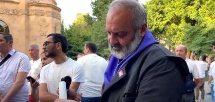 Սահմանադրության տոնի առիթով հավաք՝ Սուրբ Աննա եկեղեցու բակում. ՈւՂԻՂ
