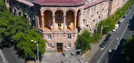 Բրյուսովի անվան համալսարանի ռեկտորը ուսանողներին պատժելու համար չեղարկում է դիպլոմների հանձնման արարողությունը