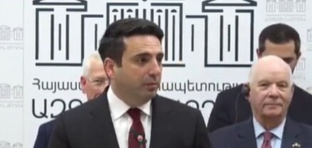 Գնդակը գտնվում է ադրբեջանական կողմում. Ալեն Սիմոնյանը` խաղաղության պայմանագիրը ձգձգելու մասին