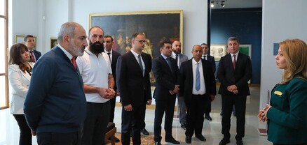 Թանգարանային գործը մնում է մութ անտառ․ Նիկոլ Փաշինյանն այցելել է թանգարան