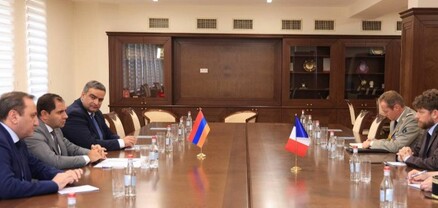 Սուրեն Պապիկյանն ընդունել է ՀՀ-ում Ֆրանսիայի արտակարգ և լիազոր դեսպան Օլիվիե Դըկոտինյիին
