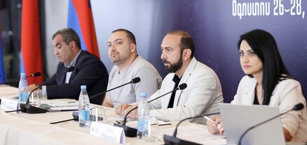 Շարունակվում են դիվանագիտական ներկայացուցչությունների ղեկավարների աշխատանքային քննարկումները