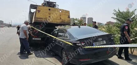 Երևանում Hyundai-ն մխրճվել է կայանված վերամբարձ կռունկի հետնամասում. բժիշկները տեղում արձանագրել են վարորդի մահը. shamshyan.com