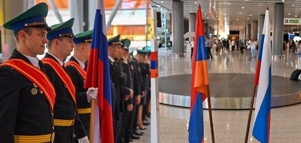 Ինքնիշխանության իմիտացիա․ «Զվարթնոց»-ից դուրս բերված ռուս սահմանապահները Հայաստանից չեն հեռանա
