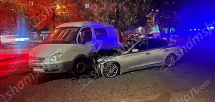 Երևանում բախվել են Infiniti-ն, Kia-ն, BMW-ն, 2 Mercedes-ները, Nissan Murano-ն և «Գազել»-ը․ shamshyan.com