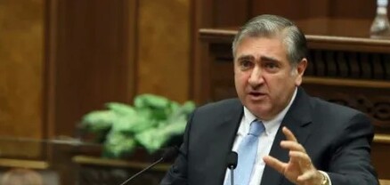 Մարդ էս Ալիև-Փաշինյան կառուցողական զույգից բան չի հասկանում․ Արթուր Խաչատրյան
