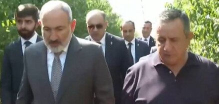 Մենք դեղձ աճեցնել չգիտե՞նք, որ մասնագետն իտալացի է․ Փաշինյանն Արարատի մարզում է
