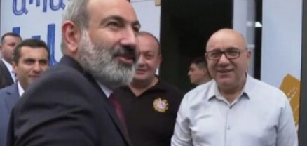 Զբաղված եմ,  չեմ կարող խոսել․ Գուրգեն Արսենյանը խուսափում է մեկնաբանել ՌԴ-ում ՀՀ դեսպան նշանակվելու մասին լուրը