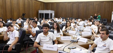 ԱԺ աշխատակազմի գործառույթները ներկայացվել են դպրոցականներին