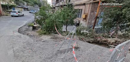 Երևանում Վիլնյուսի փողոցի շենքի բակում փոշու ամպեր են կուտակվել՝ «Վեոլիա ջրի» թերի աշխառանքի պատճառով. shamshyan.com