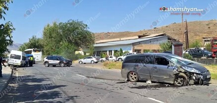 Վայոց ձորի մարզում բախվել են «Mitsubishi»-ն ու «Ford Transit»-ը. կա 9 վիրավոր. shamshyan.com