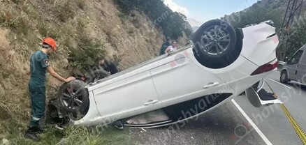 Վայոց ձորի մարզում Hyundai-ն բախվել է քարերին և գլխիվայր շրջվել. shamshyan.com