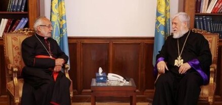 Արամ Ա Վեհափառ Հայրապետը ընդունել է Ռաֆայել Պետրոս ԻԱ Հոգևոր Տիրոջը
