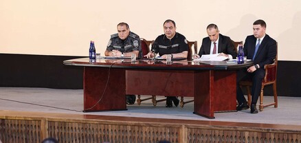 Վահե Ղազարյանն անցկացրել է աշխատանքային խորհրդակցություն