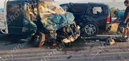 Գեղարքունիքի մարզում բախվել են Nissan-ն ու Ford Transit-ը. կա 6 վիրավոր. shamshyan.com