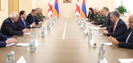 Հայաստանի և Վրաստանի պաշտպանական գերատեսչությունների ղեկավարները քննարկել են տարածաշրջանային անվտանգությանն առնչվող հարցեր