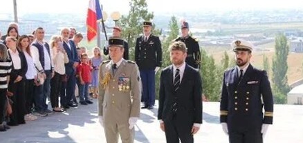 Ֆրանսիայի դեսպանը հարգանքի տուրք է մատուցել Մուսա լեռան հերոսամարտի մասնակիցների հիշատակին