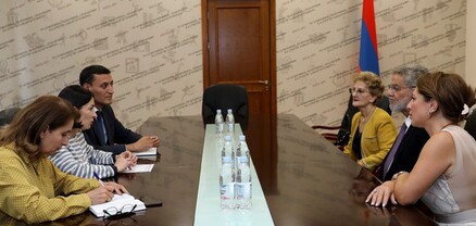 ԿԳՄՍ նախարարն ընդունել է «Ավետարան ըստ Փարաջանովի» վավերագրական ֆիլմի հովանավորներին