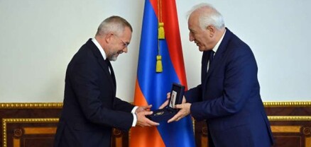 Վահագն Խաչատուրյանն ընդունել է Բունդեսթագի արտաքին հարաբերությունների հանձնաժողովի նախագահ Միխայել Ռոթին