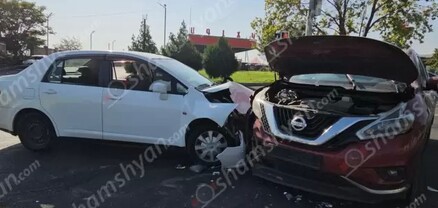 Երևանում բախվել են Nissan Murano-ն և Nissan Tiida-ն. կա 2 վիրավոր. shamshyan.com