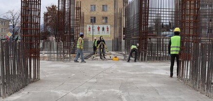 4000-ից ընդամենը 700-ն են լիցենզիա ստացել․ Փաշինյանն ընկել է շինարարների հետևից