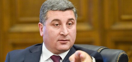 ՏԿԵ նախարար Գնել Սանոսյանի մոր համար կառուցվող առանձնատան օրինականության հարցով գործընթացը կանգ է առել. Ժողովուրդ