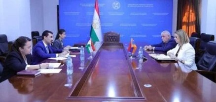 Դուշանբեում կայացել են քաղաքական խորհրդակցություններ Հայաստանի և Տաջիկստանի արտաքին գործերի նախարարությունների միջև