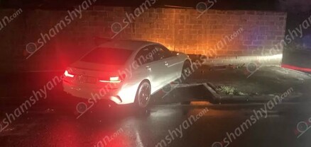 25-ամյա քաղաքացին «BMW»-ով բախվել է քարե պարսպին. նա եղել է ոչ սթափ. shamshyan.com