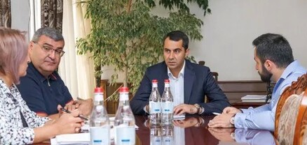 ԿԽՄԿ-ն Գեղարքունիքում ներկայացրել է բռնահանված արցախցիների աջակցությանն ուղղված ծրագրերը