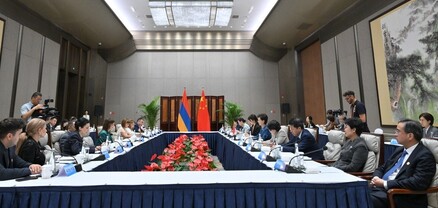 Աննա Հակոբյանը հանդիպել է Համաչինական կանանց ֆեդերացիայի նախագահ Շեն Յիցինին