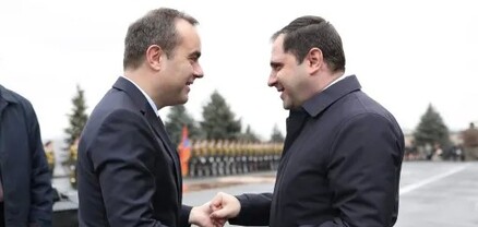 Սուրեն Պապիկյանը շնորհավորել է ֆրանսիացի գործընկերոջը ԶՈւ նախարարի պաշտոնում վերանշանակվելու կապակցությամբ