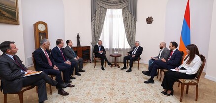 Մհեր Գրիգորյանն ընդունել է Ամունդիի ընկերության պատվիրակությանը