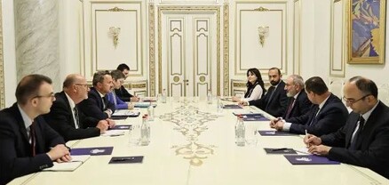 Փաշինյանը Լյուքսեմբուրգի փոխվարչապետի հետ «Խաղաղության պայմանագիրն» է քննարկել