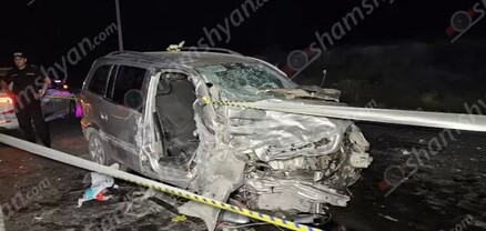 Նուբարաշեն-Մասիս ճանապարհին բախվել են Opel-ները, որոնցից մեկը կողաշրջված հայտնվել է դաշտում․ կա 1 զոհ, 3 վիրավոր․ shamshyan.com