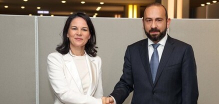 Արարատ Միրզոյանը շնորհավորել է Բերբոքին՝ Գերմանիայի ազգային տոնի առթիվ