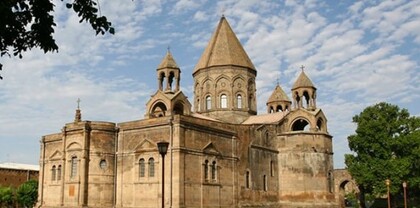 Հայ Առաքելական եկեղեցին ոգեկոչում է տասներկու սուրբ վարդապետների հիշատակության օրը