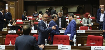 Ներիշխանական գզվռտոցն և տիտղոսային ընդդիմության ողջ պերճանքն ու թշվառությունը